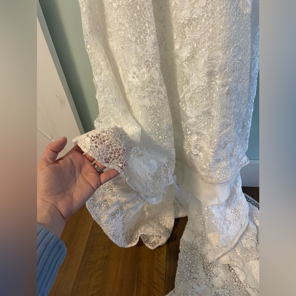 Essense of Australia Wedding Dress - Picture 9 of 17